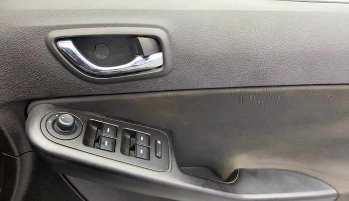 2015 Tata Zest XT PETROL, Petrol, Manual, 58,442 km, Driver Side Door Panels Control