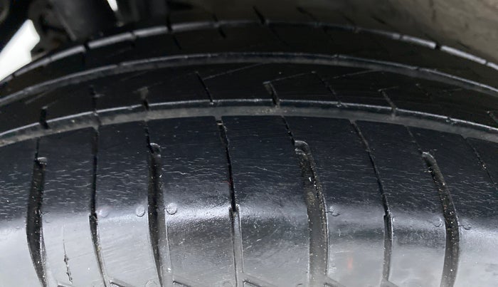 2015 Maruti Wagon R 1.0 VXI, Petrol, Manual, 58,352 km, Right Rear Tyre Tread
