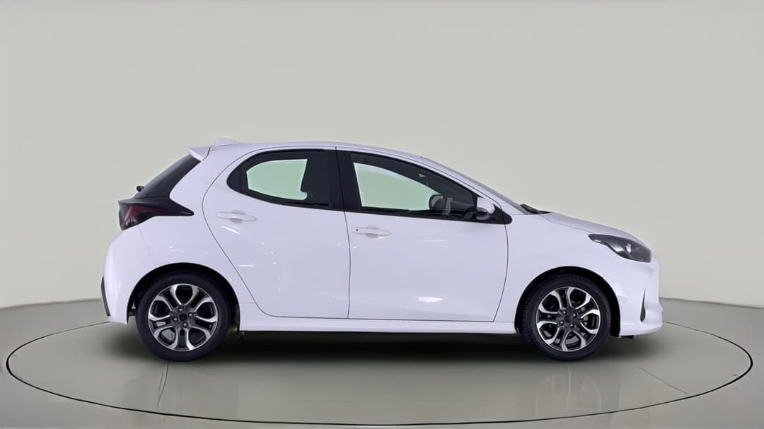 2024 Toyota Yaris Ascent Sport, Automatic, 19342 km, Right Side View