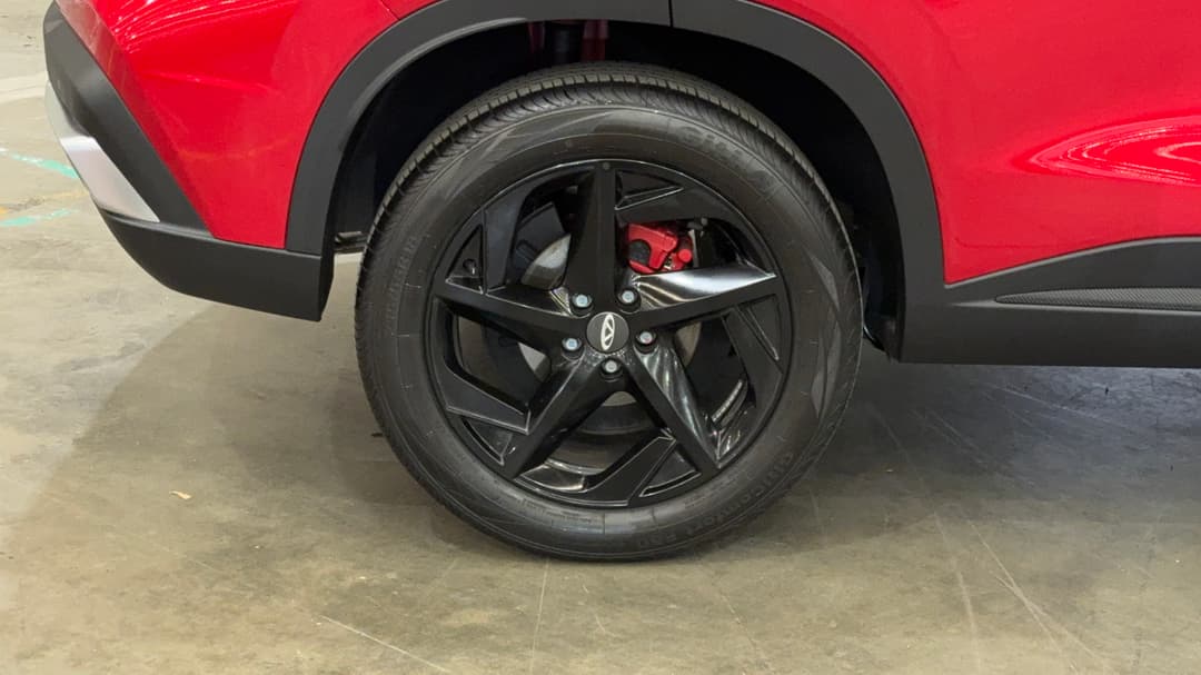 2024 Chery Omoda 5 Ex (high Version), Automatic, 9902 km, Right Rear Wheel