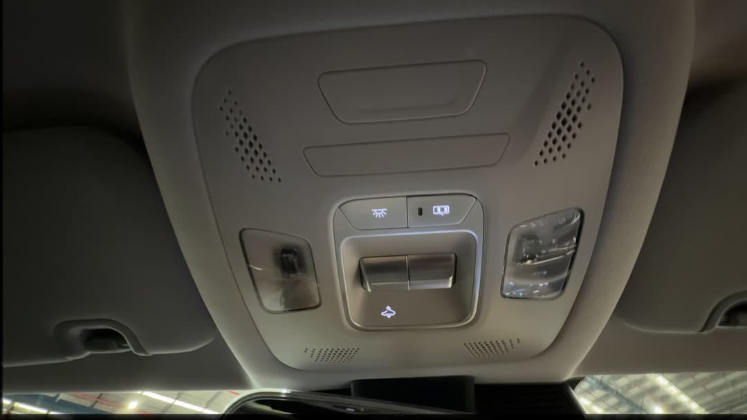 2024 Chery Omoda 5 Ex (high Version), Automatic, 9902 km, On-Roof Controls/Sunglass holder