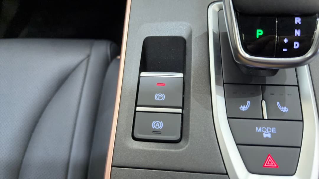 2024 Chery Omoda 5 Ex (high Version), Automatic, 9902 km, Handbrake