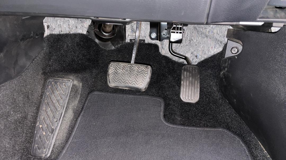 2024 Toyota Corolla Ascent Sport, Automatic, 15053 km, Pedals and Footmat