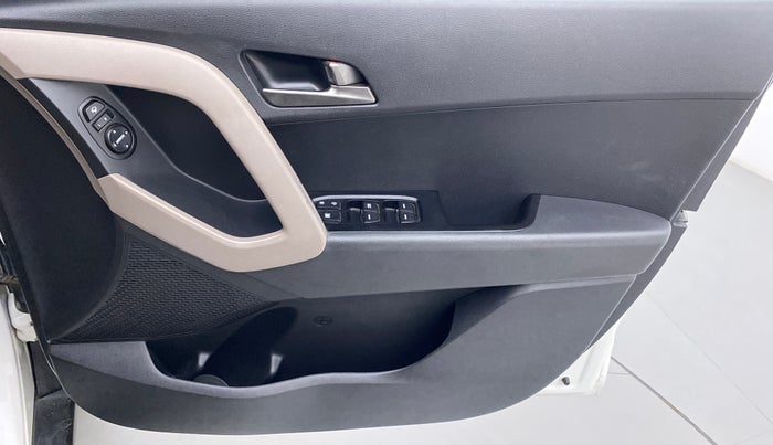 2016 Hyundai Creta 1.6 SX PLUS PETROL, Petrol, Manual, 86,197 km, Driver Side Door Panels Control