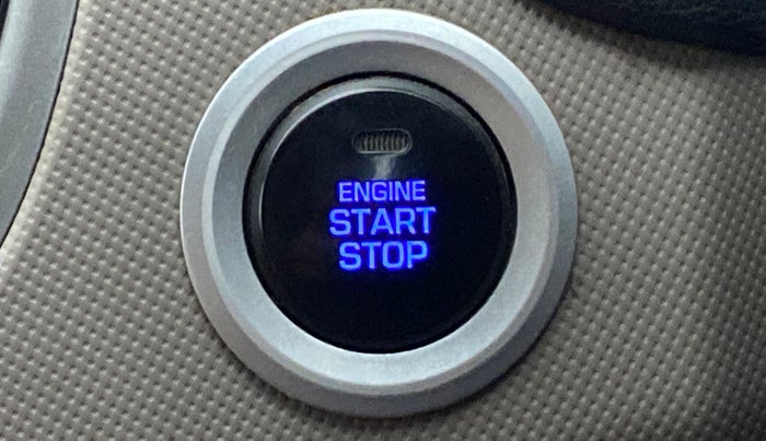2016 Hyundai Creta 1.6 SX PLUS PETROL, Petrol, Manual, 86,197 km, Keyless Start/ Stop Button