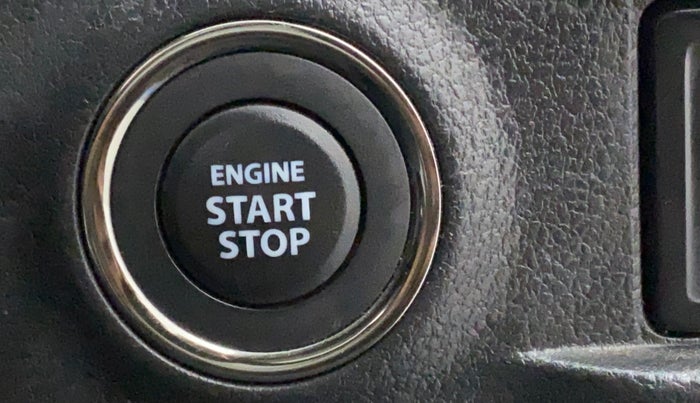 2021 Toyota URBAN CRUISER PREMIUM GRADE AT DUAL TONE, Petrol, Automatic, 32,896 km, Keyless Start/ Stop Button