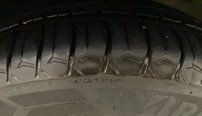 2018 Tata TIGOR XZ PETROL, Petrol, Manual, 94,586 km, Right Front Tyre Tread