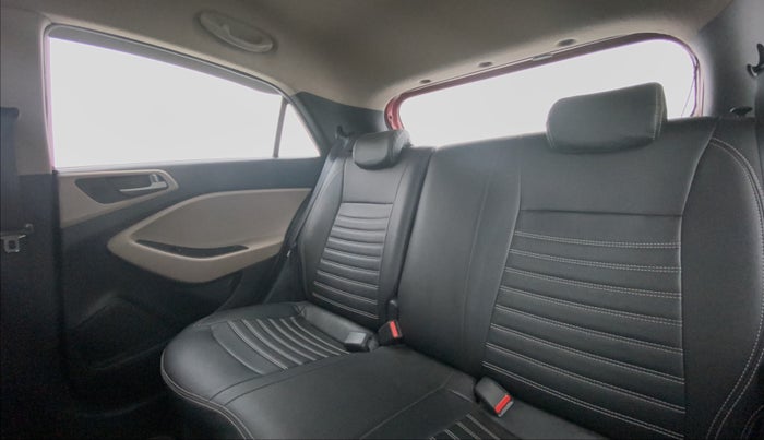 2016 Hyundai Elite i20 ASTA 1.2 (O), Petrol, Manual, 44,693 km, Right Side Rear Door Cabin View