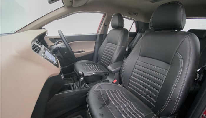 2016 Hyundai Elite i20 ASTA 1.2 (O), Petrol, Manual, 44,693 km, Right Side Front Door Cabin View