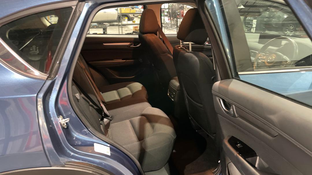 2024 Mazda CX-5 G25 Maxx Sport (FWD), Automatic, 43149 km, Right Side Rear Door Cabin View
