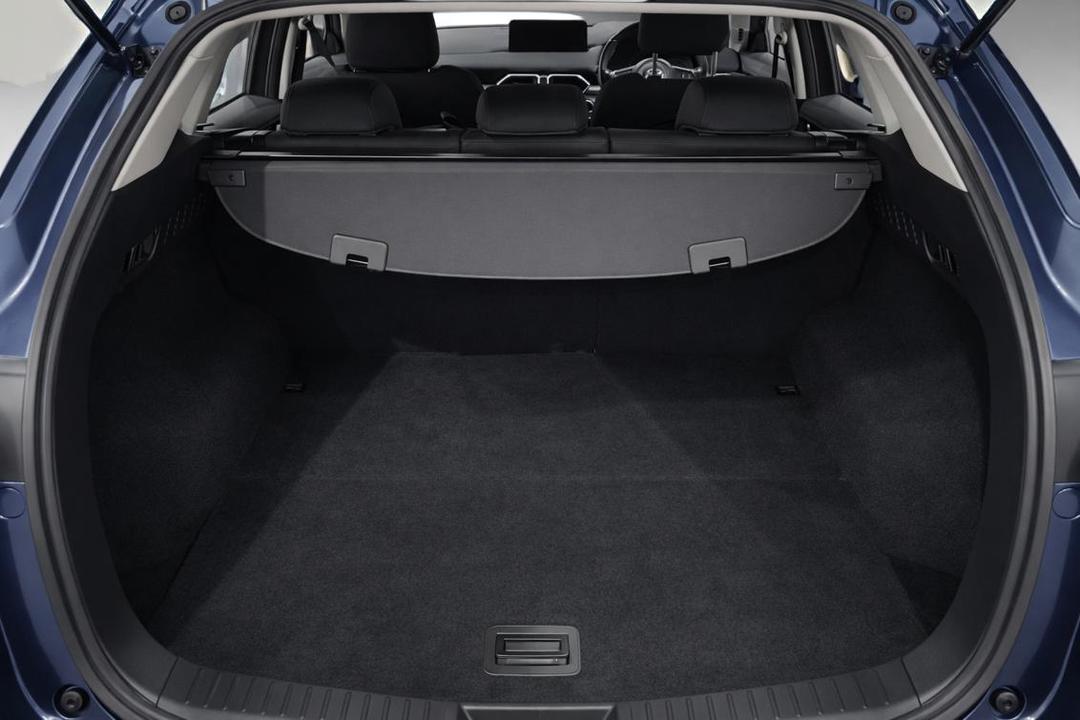 2024 Mazda CX-5 G25 Maxx Sport (FWD), Automatic, 43149 km, Boot Inside View