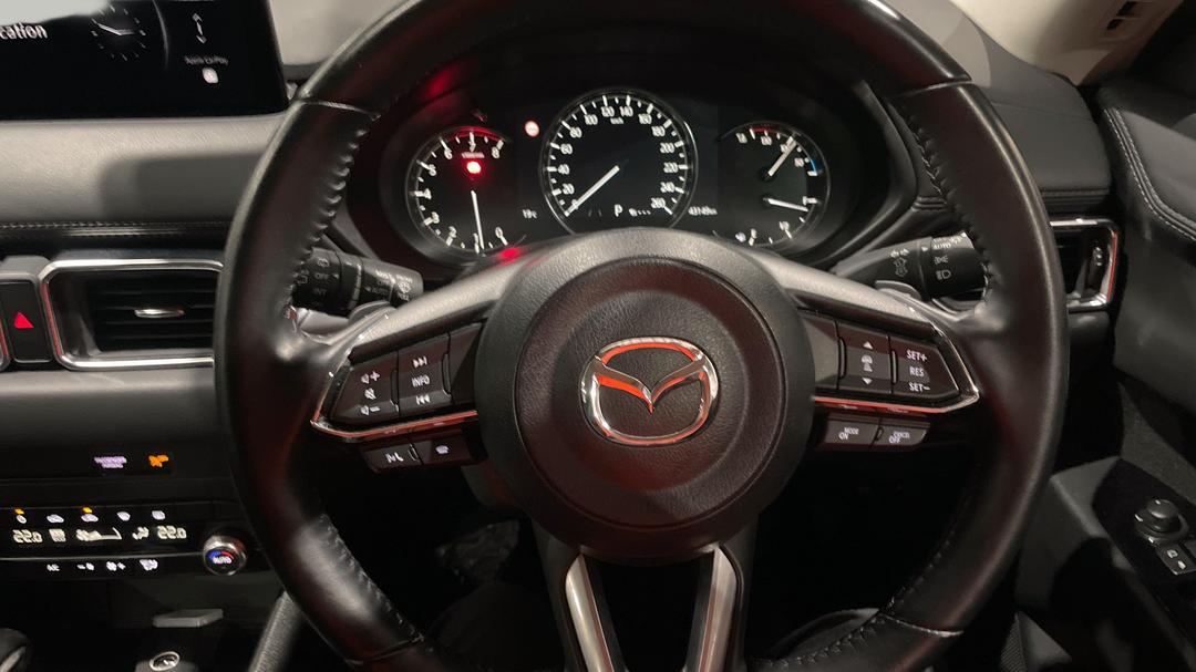 2024 Mazda CX-5 G25 Maxx Sport (FWD), Automatic, 43149 km, Steering Wheel Close-up