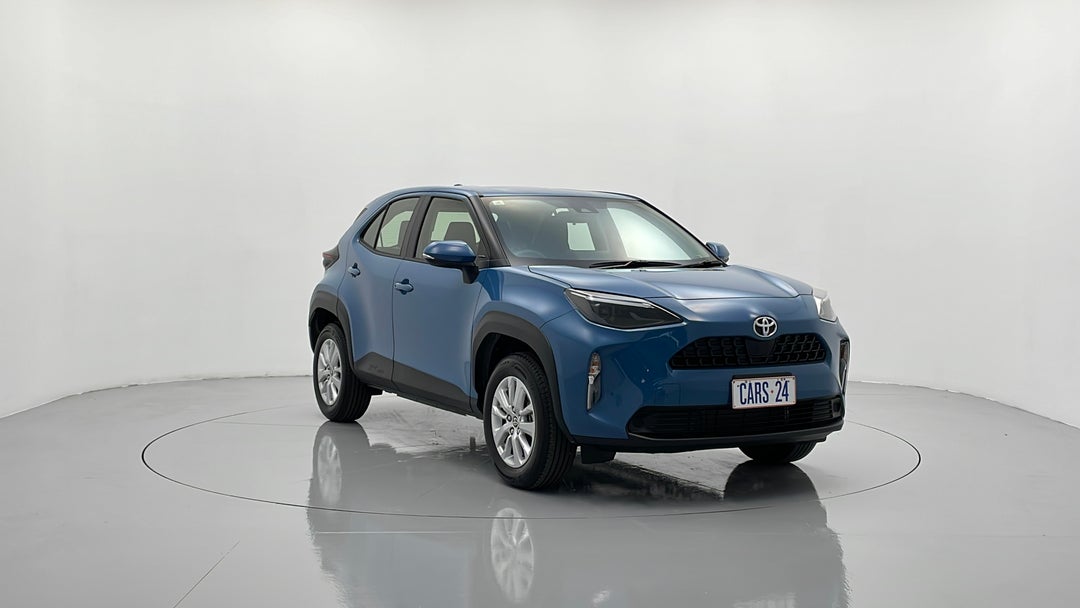 2021 Toyota Yaris Cross Gx, Automatic, 5981 km, Right Front Diagonal (45- Degree) View