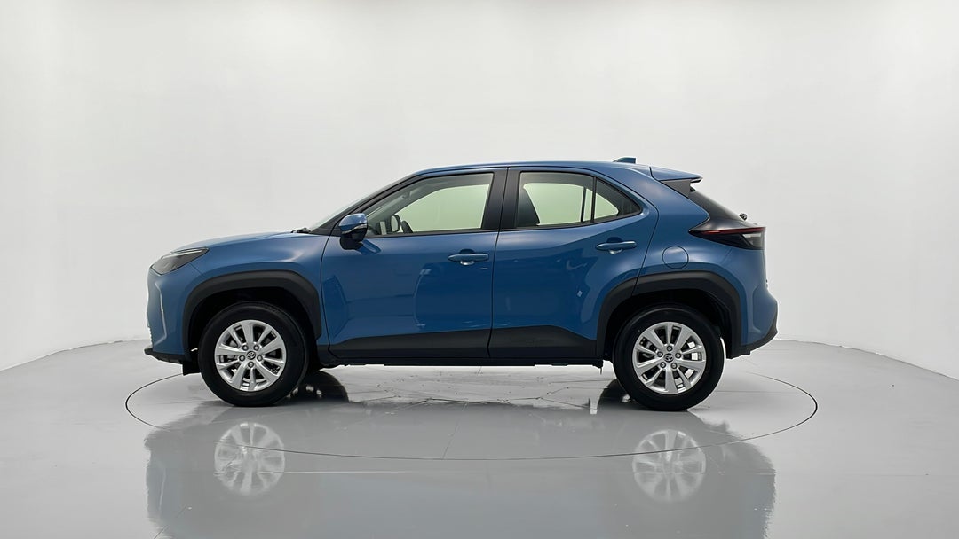 2021 Toyota Yaris Cross Gx, Automatic, 5981 km, Left Side View