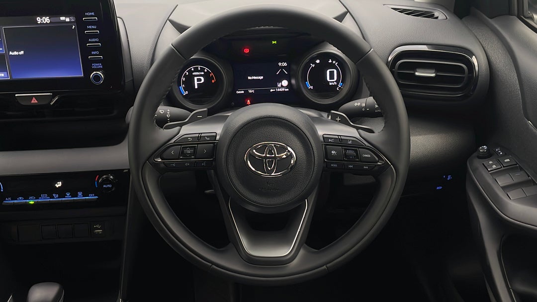 2021 Toyota Yaris Cross Gx, Automatic, 5981 km, Steering Wheel Close-up