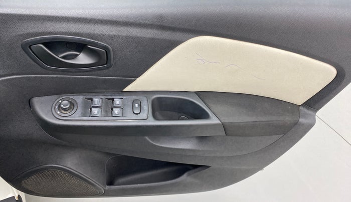 2018 Renault Captur 1.5 RXL MT, Diesel, Manual, 99,952 km, Driver Side Door Panels Control