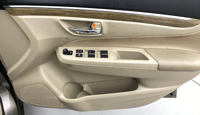 2022 Maruti Ciaz ZETA 1.5 SHVS VVT MT, Petrol, Manual, 29,713 km, Driver Side Door Panels Control