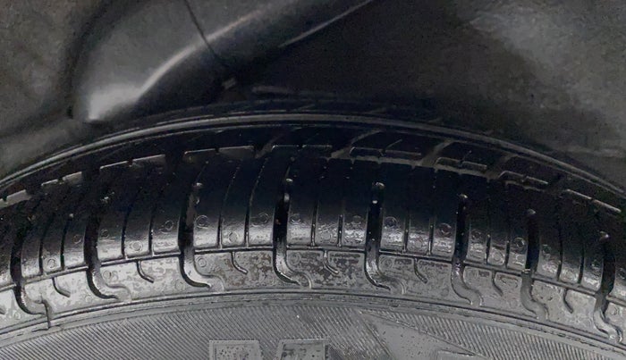 2015 Hyundai i10 MAGNA 1.1, Petrol, Manual, 39,010 km, Left Rear Tyre Tread