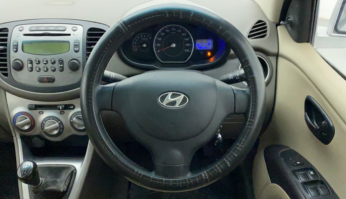 2015 Hyundai i10 MAGNA 1.1, Petrol, Manual, 39,010 km, Steering Wheel Close Up