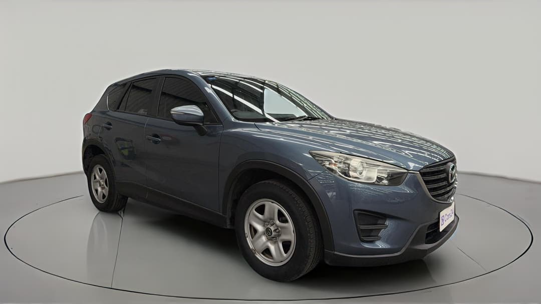 2016 Mazda CX-5 Maxx (4x4), Automatic, 131333 km, Right Front Diagonal (45- Degree) View