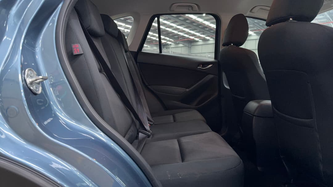 2016 Mazda CX-5 Maxx (4x4), Automatic, 131333 km, Right Side Rear Door Cabin View
