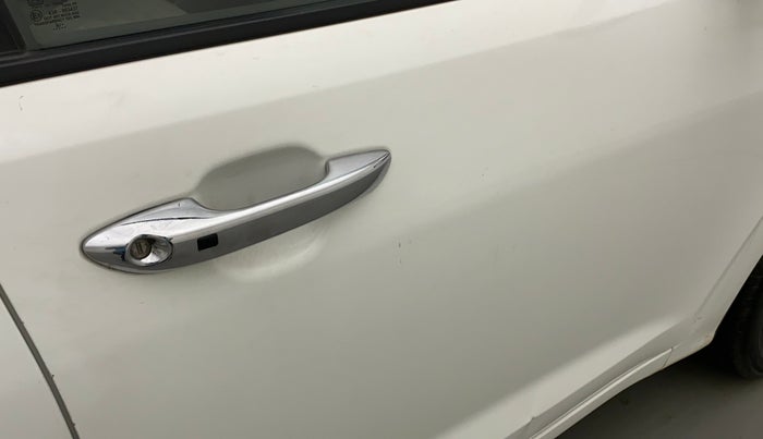 2020 Hyundai AURA SX 1.2 (O), Petrol, Manual, 4,764 km, Driver-side door - Slightly dented
