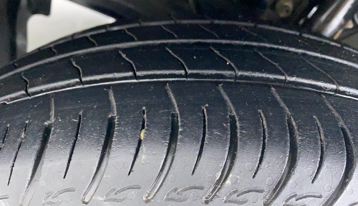 2019 Maruti Baleno DELTA 1.2 K12, Petrol, Manual, 28,725 km, Left Front Tyre Tread