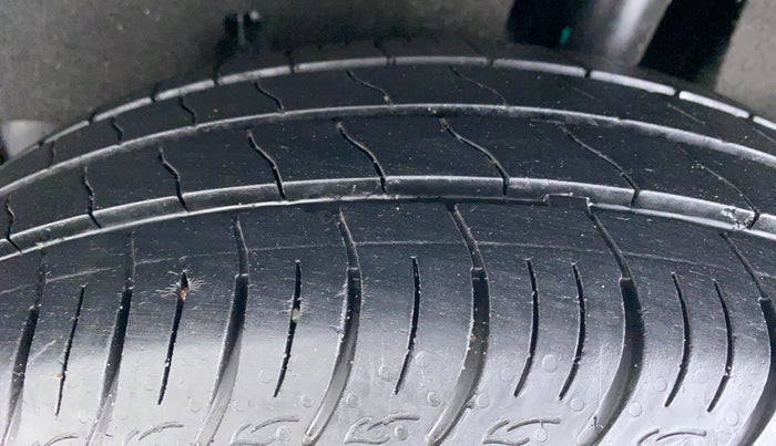 2019 Maruti Baleno DELTA 1.2 K12, Petrol, Manual, 28,725 km, Left Rear Tyre Tread