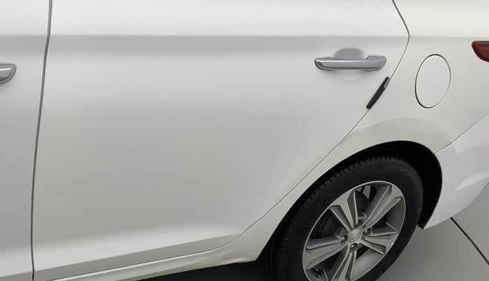 2019 Hyundai Verna 1.6 VTVT SX (O) AT, Petrol, Automatic, 85,545 km, Rear left door - Minor scratches