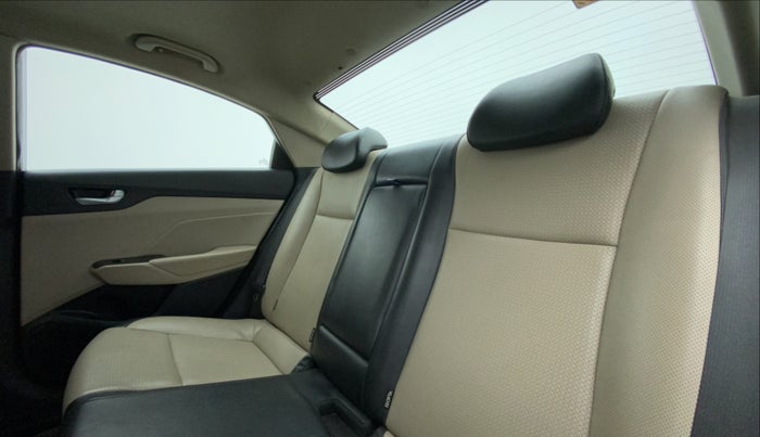 2019 Hyundai Verna 1.6 VTVT SX (O) AT, Petrol, Automatic, 85,545 km, Right Side Rear Door Cabin