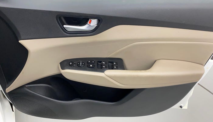 2019 Hyundai Verna 1.6 VTVT SX (O) AT, Petrol, Automatic, 85,545 km, Driver Side Door Panels Control