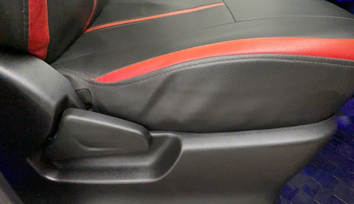 2018 Datsun Redi Go A, Petrol, Manual, 34,088 km, Driver Side Adjustment Panel