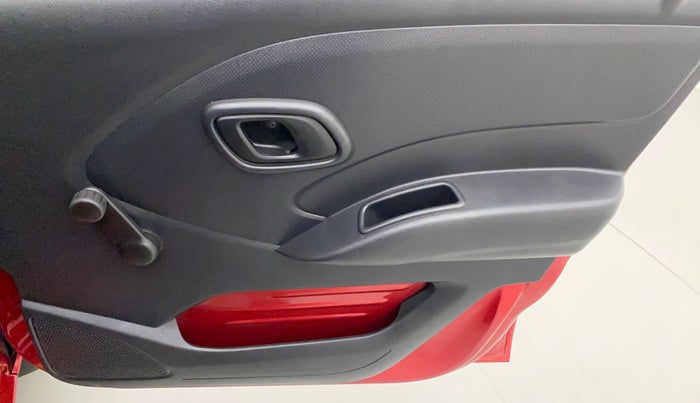 2018 Datsun Redi Go A, Petrol, Manual, 34,088 km, Driver Side Door Panels Control