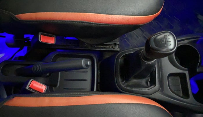 2018 Datsun Redi Go A, Petrol, Manual, 34,088 km, Gear Lever