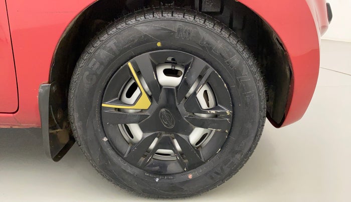 2018 Datsun Redi Go A, Petrol, Manual, 34,088 km, Right Front Wheel