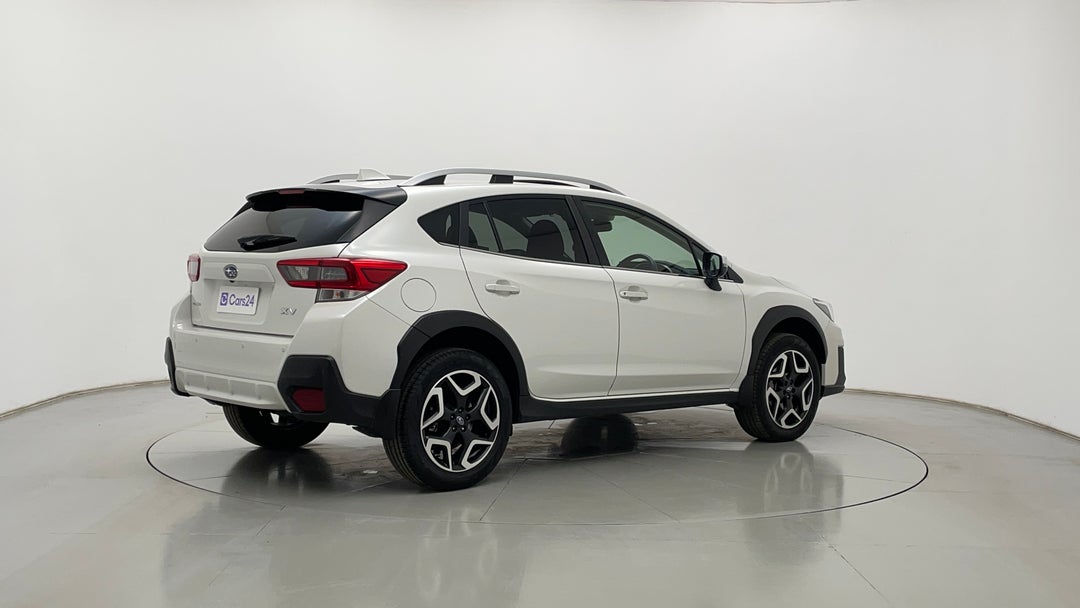 Right Back Diagonal (45- Degree) View