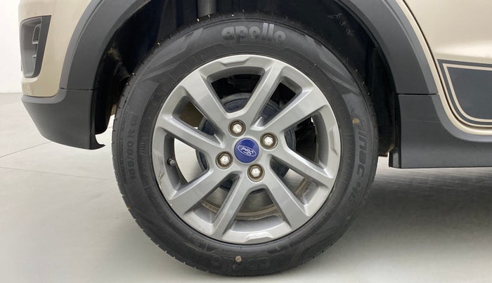 2018 Ford FREESTYLE TITANIUM 1.5 TDCI, Diesel, Manual, 33,921 km, Right Rear Wheel