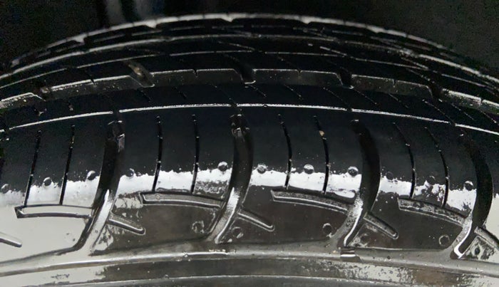 2019 Maruti Baleno DELTA 1.2 K12, Petrol, Manual, 19,831 km, Right Rear Tyre Tread