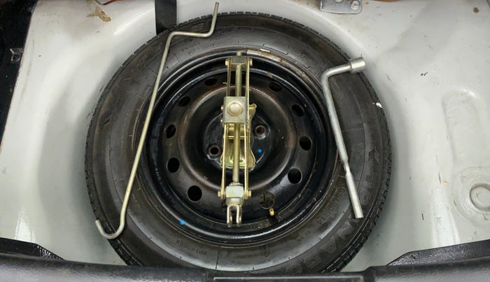 2013 Maruti Swift VXI D, Petrol, Manual, 51,595 km, Spare Tyre