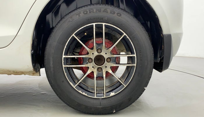 2013 Maruti Swift VXI D, Petrol, Manual, 51,595 km, Left Rear Wheel