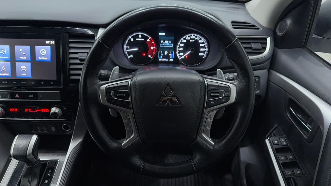2023 Mitsubishi Pajero Sport Gls (4WD) 7 Seat, Automatic, 61301 km, Steering Wheel Close-up