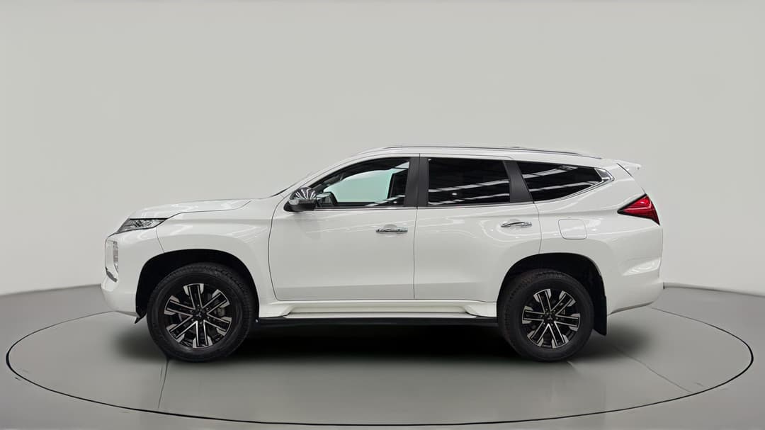 2023 Mitsubishi Pajero Sport Gls (4WD) 7 Seat, Automatic, 61301 km, Left Side View