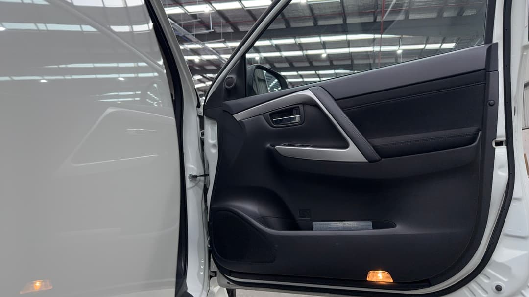 2023 Mitsubishi Pajero Sport Gls (4WD) 7 Seat, Automatic, 61301 km, Speaker View