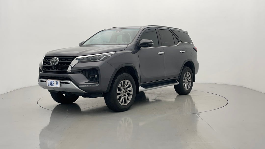 Left Front Diagonal (45- Degree) View