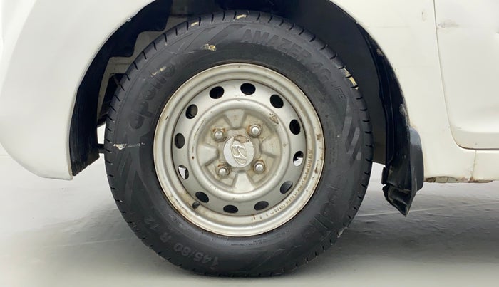 2014 Hyundai Eon ERA PLUS, Petrol, Manual, 28,760 km, Left Front Wheel