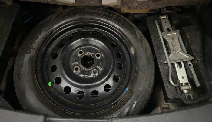 2013 Maruti Wagon R Stingray VXI, Petrol, Manual, 1,04,831 km, Spare Tyre