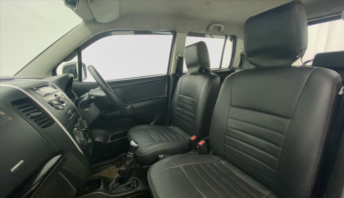 2013 Maruti Wagon R Stingray VXI, Petrol, Manual, 1,04,831 km, Right Side Front Door Cabin