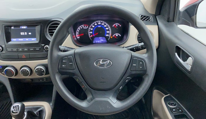 2017 Hyundai Grand i10 SPORTZ 1.2 KAPPA VTVT, Petrol, Manual, 31,463 km, Steering Wheel Close Up