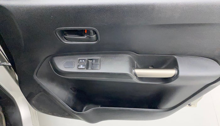 2018 Maruti IGNIS SIGMA 1.2, Petrol, Manual, 84,196 km, Driver Side Door Panels Control