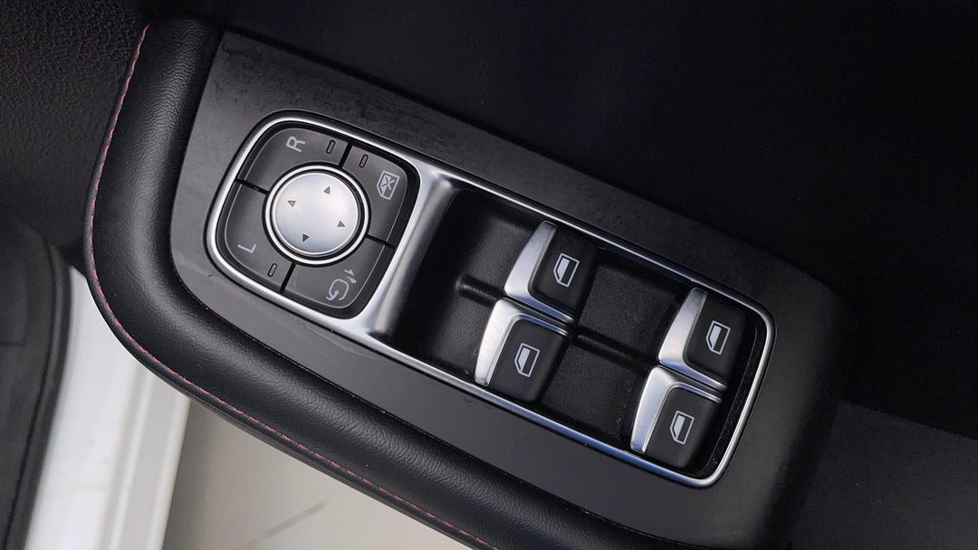 2021 MG HS Core, Automatic, 69129 km, Drivers Side Door Panel Controls